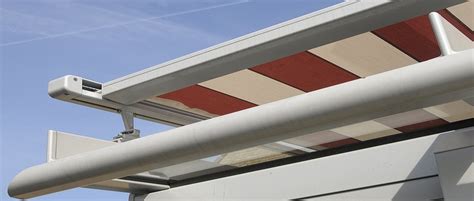 Protections solaires, bannes solaires et pergolas à Liège.